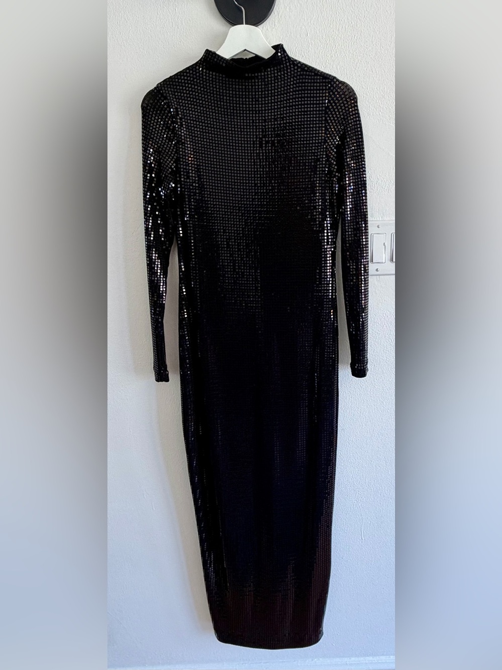 Zara Black Long-Sleeve Sequin Bodycon Dress